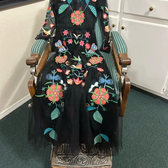 Saltwater LUXE Black FLORAL TULLE MAXI HOST PICK 💖💰🦋💗💜💯👀👀 - Picture 2 of 9